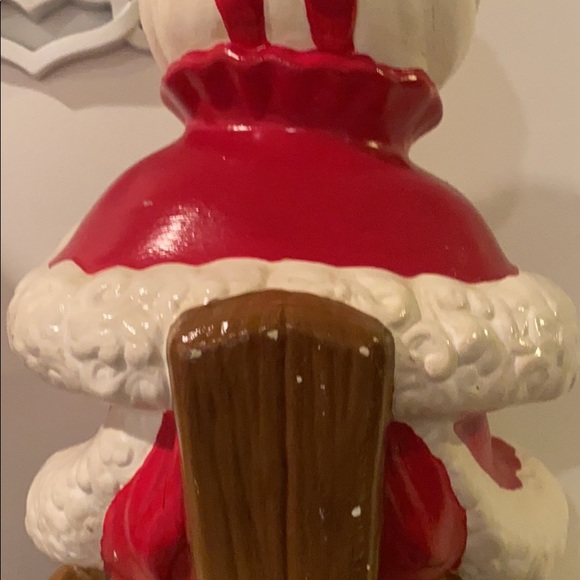 Vintage Ceramic Santa & Mrs Clause Figurines - Picture 6 of 13